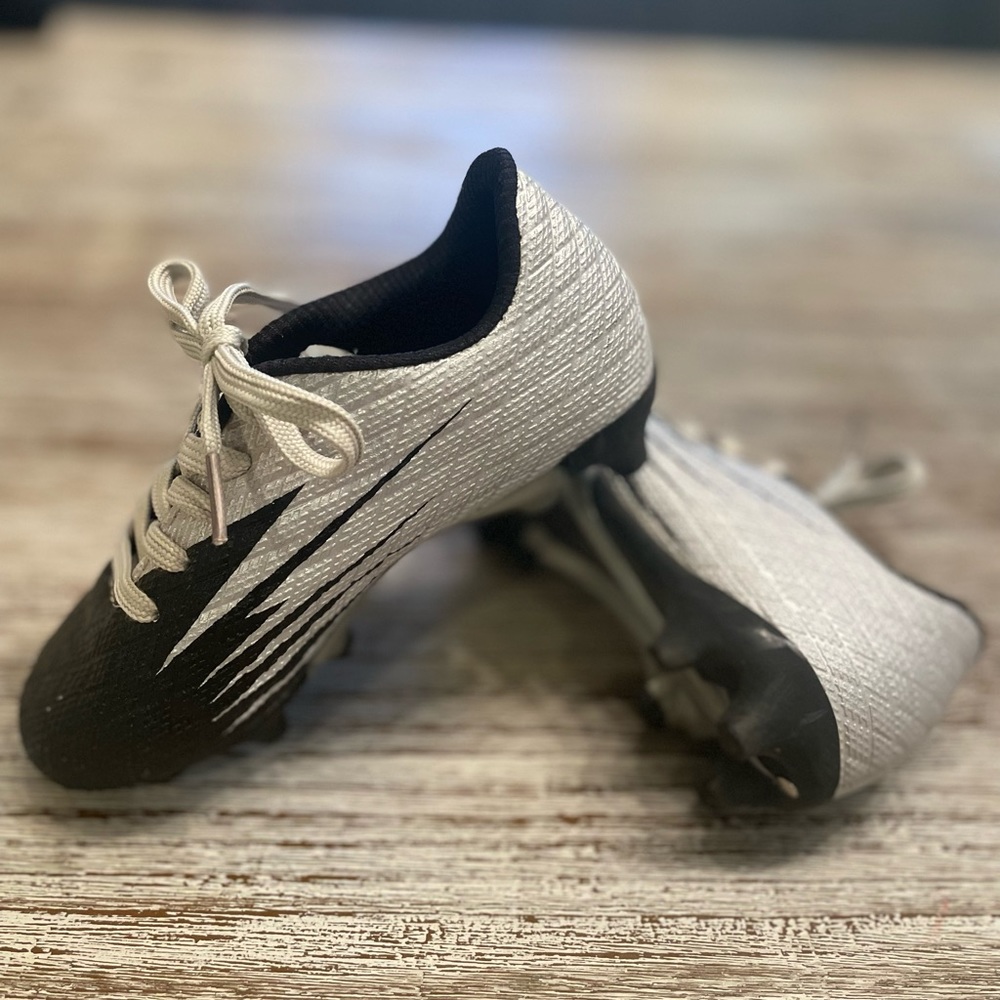 Soccer shoes kids